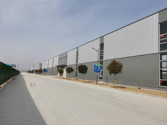 沛县南区厂房12米高，25米宽，全新有证